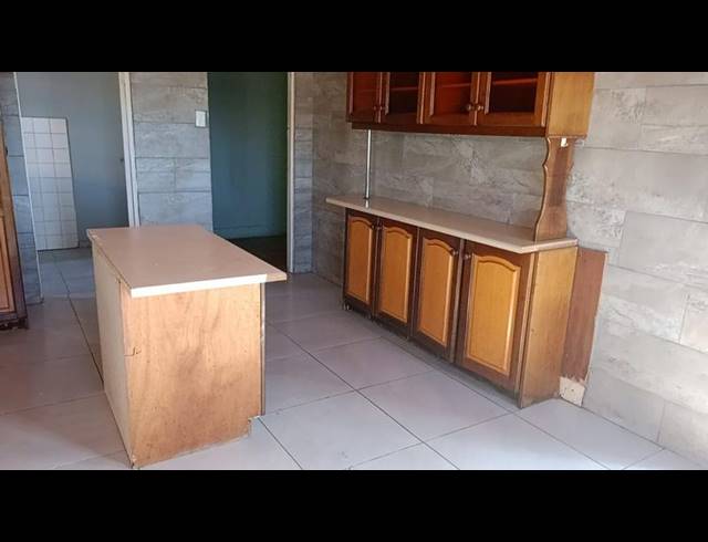 3 BEDROOM PROPERTY TO RENT IN KRUGERSDORP WEST